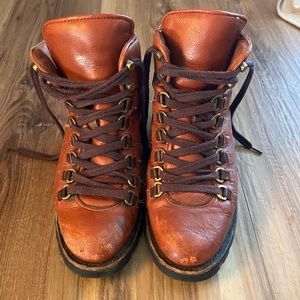 Frye Women's Alta Hiker Boots size 8.5